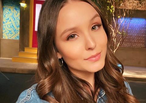 Ruiva, Larissa Manoela surge com sardas e dá surra de beleza: 'nossa!'