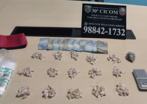 Polícia Militar detém três pessoas por roubo e tráfico de drogas em Manaus 