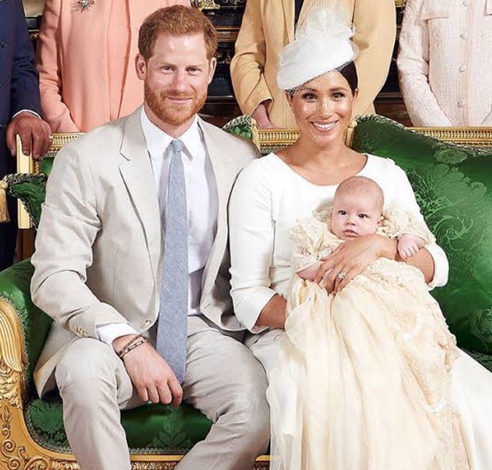 Harry e Meghan não terão mais funções reais nem receberão dinheiro público