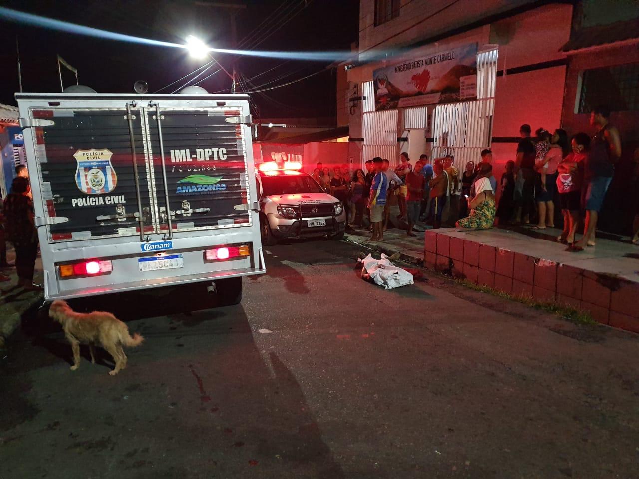 Homem é atropelado por ônibus ao atravessar rua em Manaus