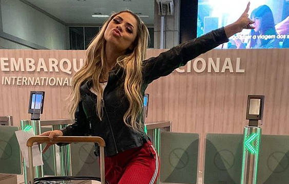 Lexa viaja para Aspen para passar férias com Anitta