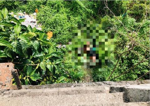 Homem é morto e jogado de ponte por criminosos em Manaus 