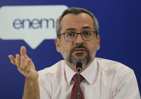 MEC para de receber relatos de participantes sobre erros no Enem 2019