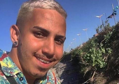 Digital influencer é achado morto na casa de amigo 