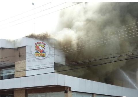 Em Manaus, fritadeira provoca incêndio em panificadora durante a madrugada