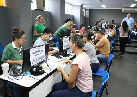 Entrega de documentos do Bolsa Universidade termina nesta semana em Manaus