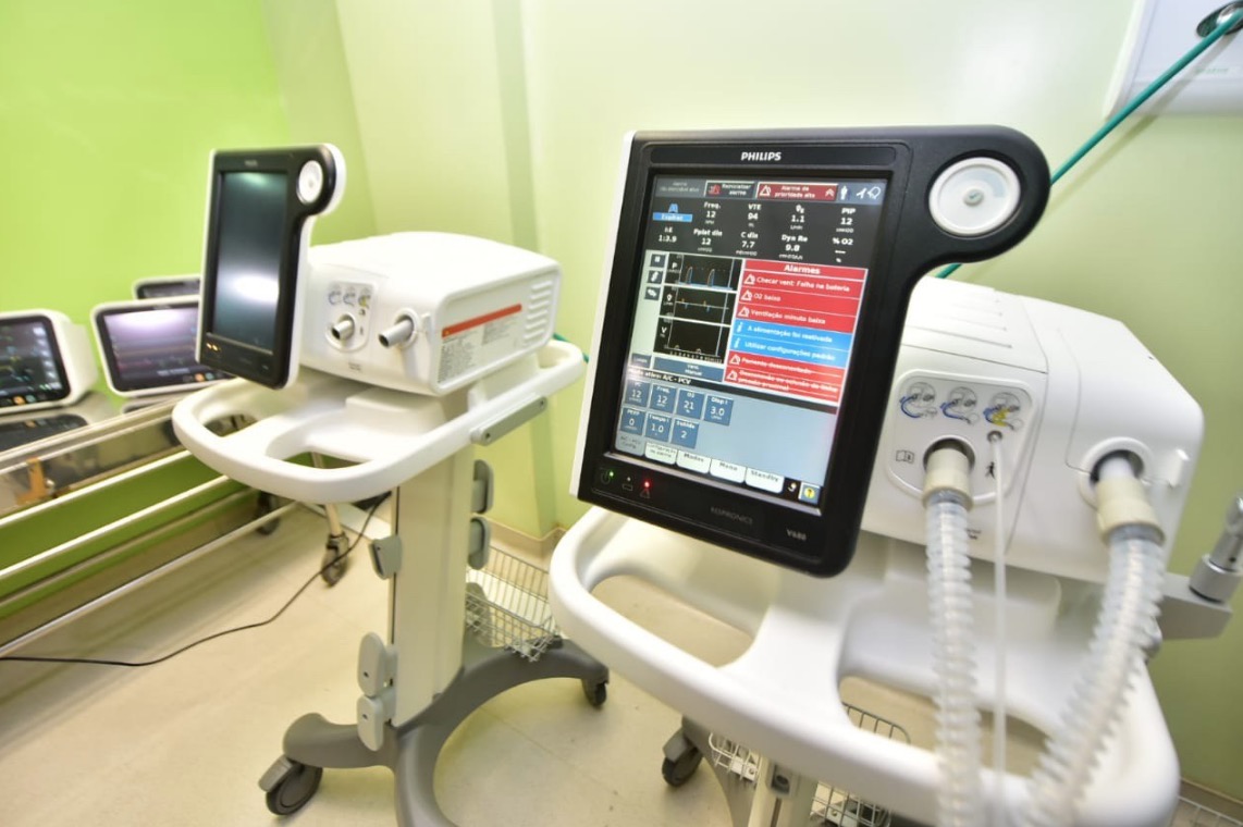 Hospital em Manaus recebe novos equipamentos para UTI e centro cirúrgico