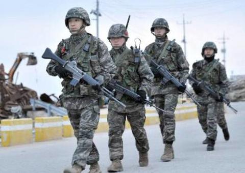 Exército sul-coreano expulsa militar que passou por transição de gênero