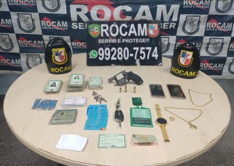 Dupla é presa com arma de fogo e identidades falsas na zona Leste de Manaus 