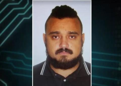 Juiz manda soltar acusado de hackear autoridades e proíbe acesso à internet