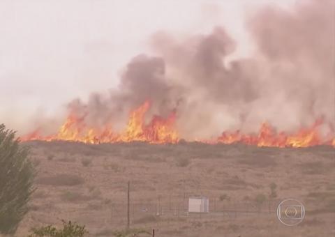 Avião que combatia incêndios na Austrália cai e mata 3