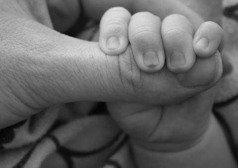 Adolescente é apreendido por estuprar e dilacerar útero de bebê de 1 ano no Amazonas