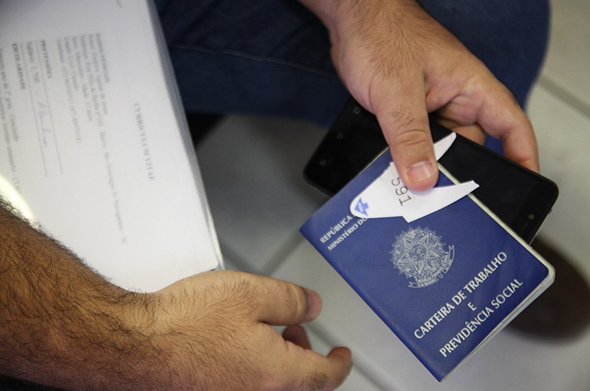 Em Manaus, 53% acreditam em melhoria no emprego, mas o crédito está difícil