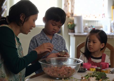 Série é banida de 11 países após representar refugiado gay