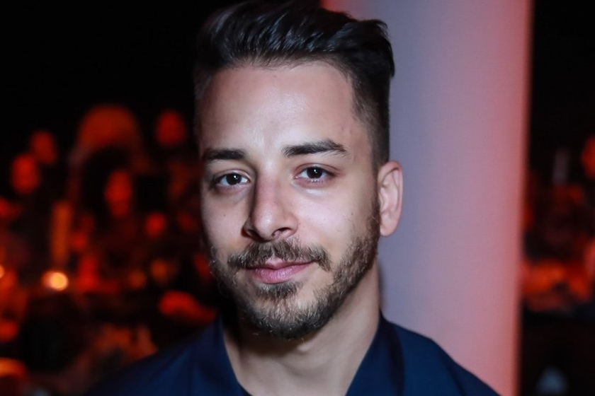 Junior Lima passa por sufoco ao fugir de tubarão 