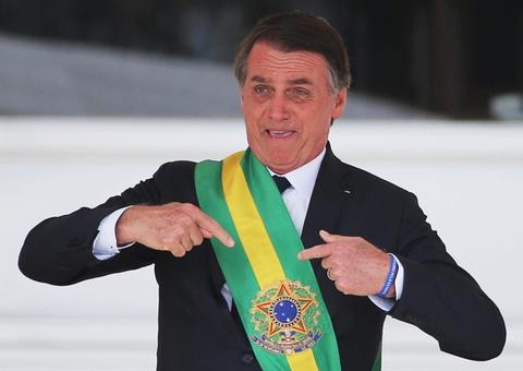 'Cada vez mais o índio é um ser humano igual a nós', diz Bolsonaro
