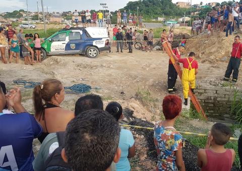 Soltando papagaio, menino encontra cadáver desovado dentro de bueiro em Manaus