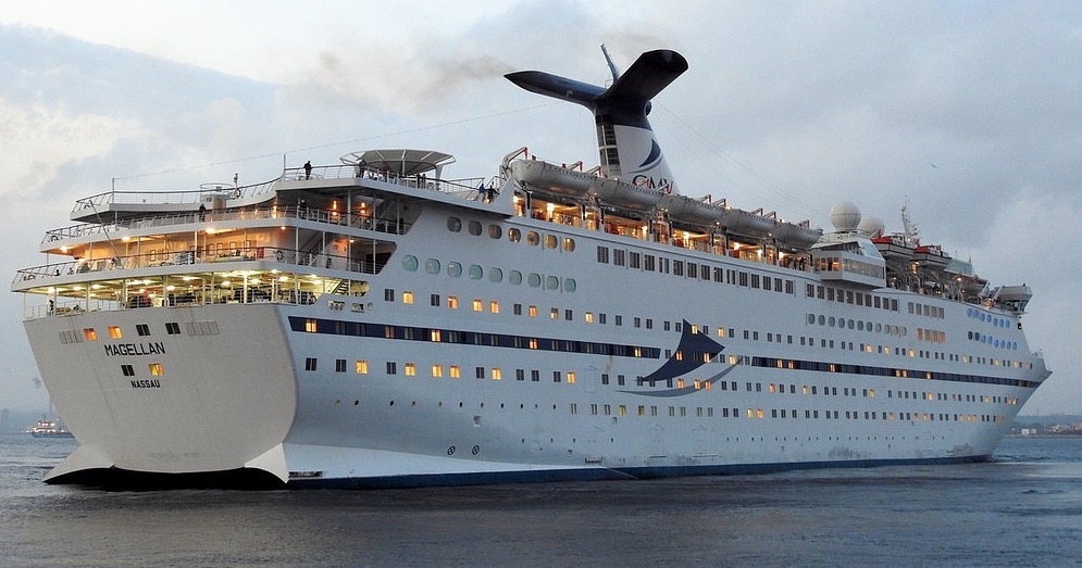 Navio com mais de mil turistas estrangeiros chega a Manaus neste sábado