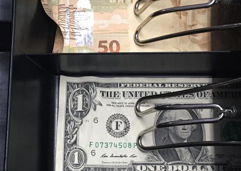 Em área nobre de Manaus, casa de prostituição de adolescentes é desmontada e trio é preso    