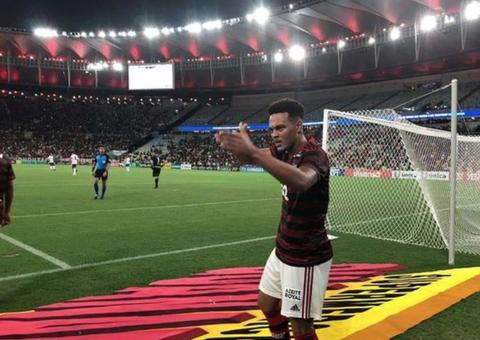 Flamengo leva susto, mas aproveita erros e vence de virada o Volta Redonda