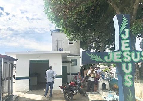 No Amazonas, homem é achado enforcado e em decomposição no meio da mata