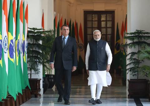 Bolsonaro se confunde sobre impostos e diz que redução vai quebrar a indústria brasileira