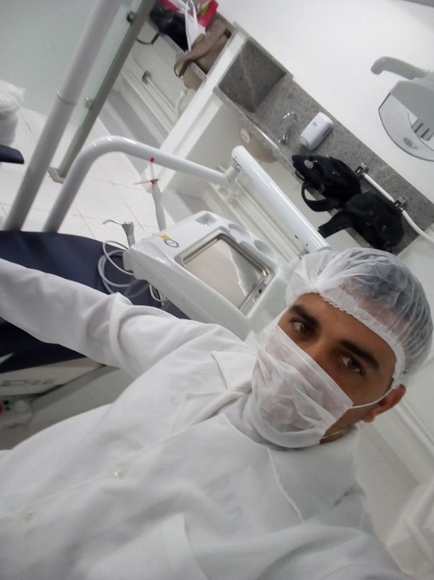 Universitário morre após carro capotar em grave acidente de trânsito em Manaus