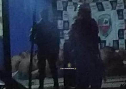 No Amazonas, grupo serra grades de cela e tenta fugir de delegacia