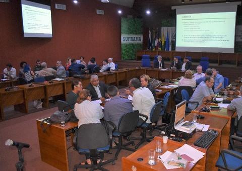 Em Manaus, Suframa discute texto para incentivos a institutos de tecnologia