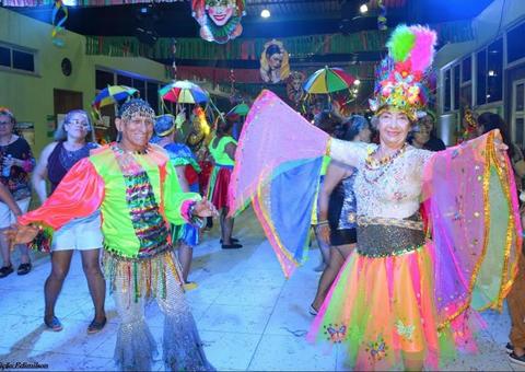 FUnATI realiza baile de Carnaval para a terceira idade nesta quinta-feira