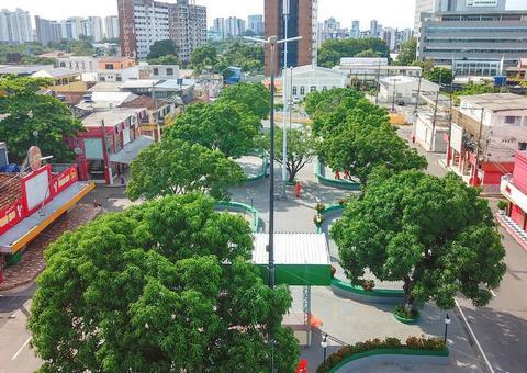 Arthur entrega praça do Caranguejo revitalizada e diz: ‘Peço que cuidem’ 