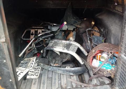 Polícia descobre oficina de desmanche e recupera 25 veículos em Manaus; veja a lista