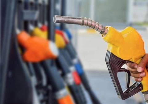 Subsecretário de saúde é acusado de desviar combustível no Amazonas 