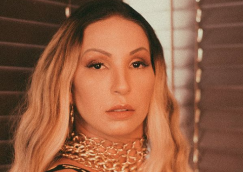 Após botox, Valesca Popozuda surge com rosto irreconhecível 