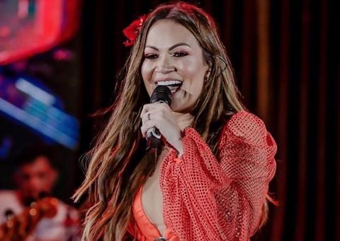 Por R$ 170 mil, Solange Almeida é contratada por prefeitura para show no Amazonas 