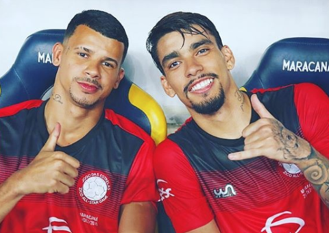 Irmão de Lucas Paquetá é filmado segurando fuzil em festa; Veja vídeo 