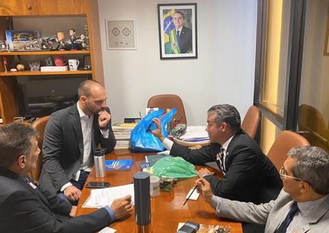 Em Brasília, Josué Neto fala com Eduardo Bolsonaro sobre criação de partido