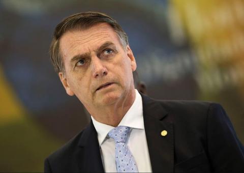 Jair Bolsonaro é internado no Hospital das Forças Armadas
