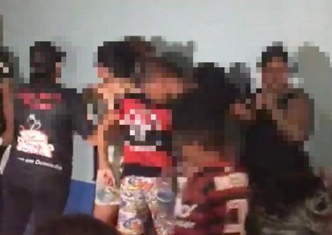 Filha se desespera ao ver que pernas desovadas em beco da Compensa são de sua mãe