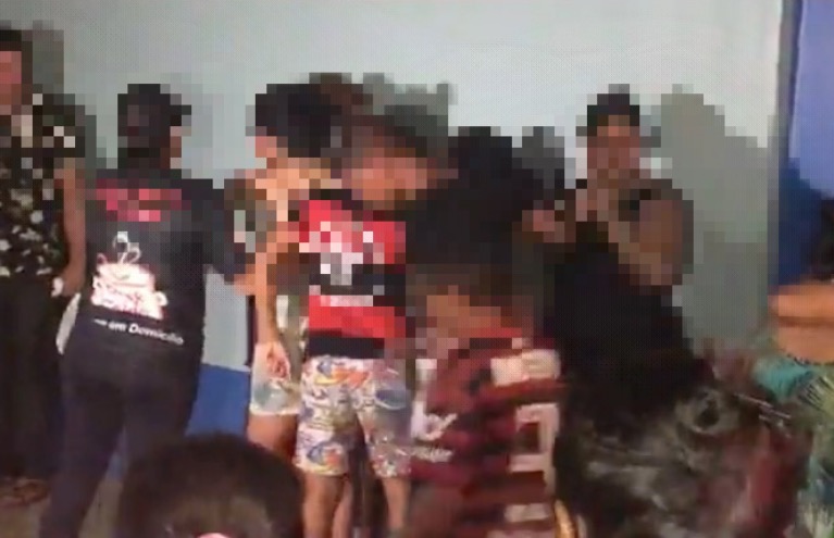 Filha se desespera ao ver que pernas desovadas em beco da Compensa são de sua mãe