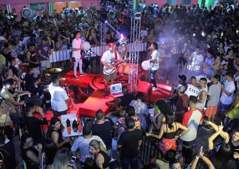 Segunda edição do 'Bloco do Amor' agita a Praça 14 neste sábado