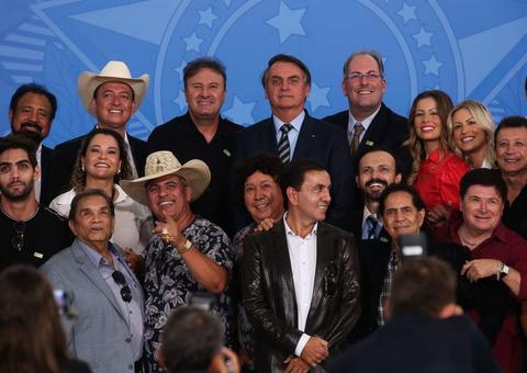 Pressão de sertanejos pelo fim de meia-entrada gera protestos de fãs
