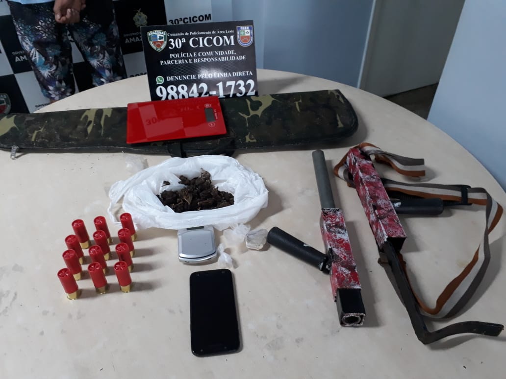 Polícia prende suspeitos e apreende 10 kg de drogas no Amazonas