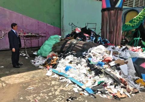 MP firma acordo com escolas de samba de Manaus para retirada imediata de lixo