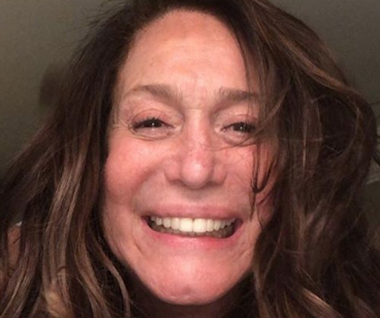 Aos 77, Suzana Vieira surge sem maquiagem e impressiona fãs