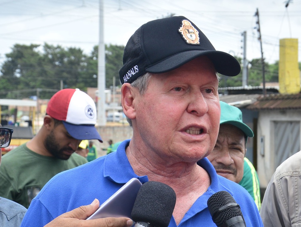 Arthur Neto é internado em hospital de Manaus 