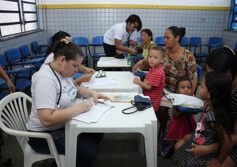 Ação itinerante leva mais de 2,6 mil atendimentos para bairro em Manaus