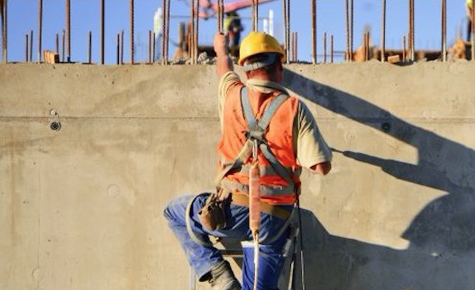 Proposta reduz jornada semanal de trabalho de 44 para 36 horas