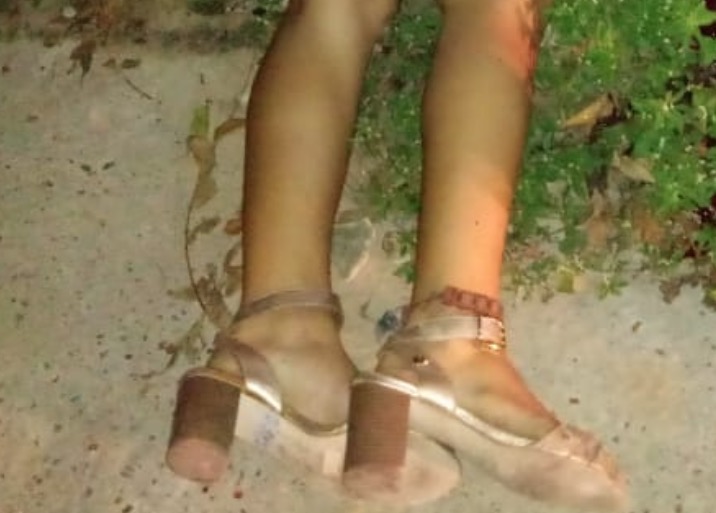 Em Manaus, moradores encontram jovem 'fuzilada' perto de vila