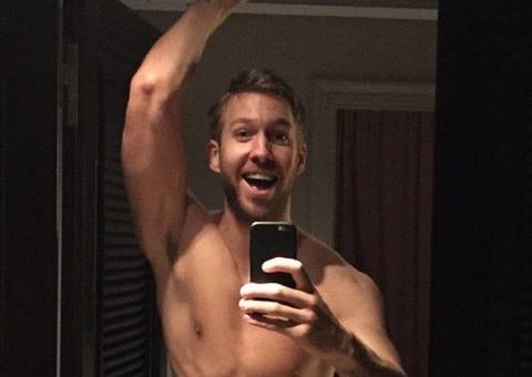 Suposto nude do dj Calvin Harris vaza e internautas ficam horrorizados 